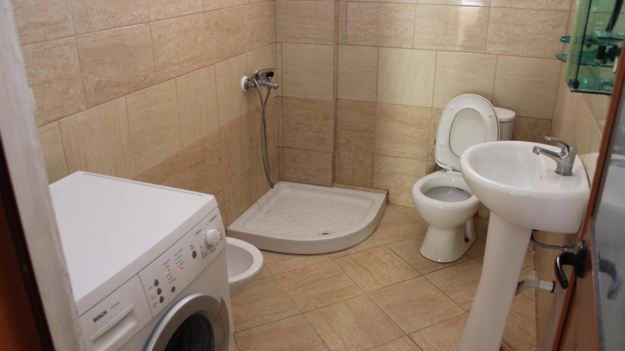 Bledi's Comfy In New Blvd / Free Parking Апартаменты *